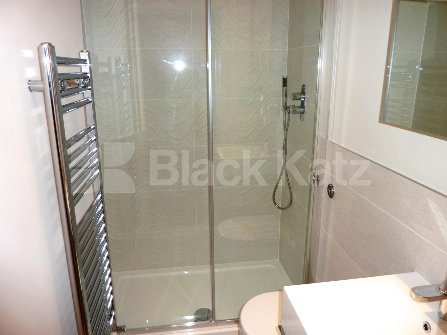 			NEW INSTRUCTION!, 1 Bedroom, 1 bath, 1 reception Flat			 Sutherland Avenue, MAIDA VALE